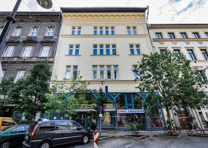 Bpr Unique With A/c * Budapest