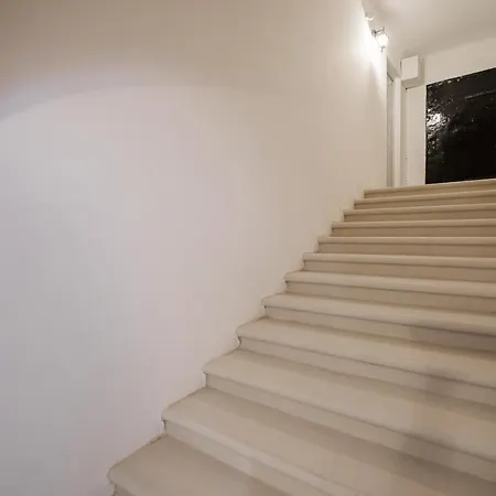 Bpr Unique With A/c בודפשט