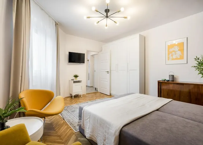 Bpr Unique With A/c *